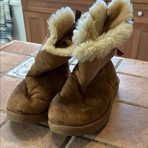 Cozy Shearling-Lined Brown Boots